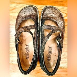 Alegria Mary Jane’s.